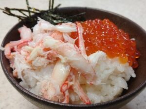 メガニ＆いくら丼（レモンパイの料理）