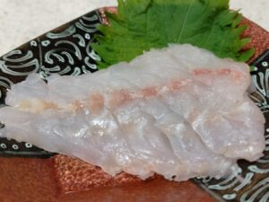 甘鯛の刺身(レモンパインの料理)