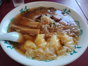 古久家「チャーシュウ海老わんたん麺」