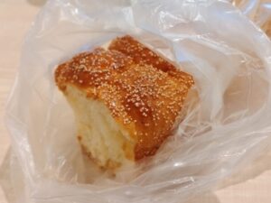 ごまの甘いパン（パンのトラ）