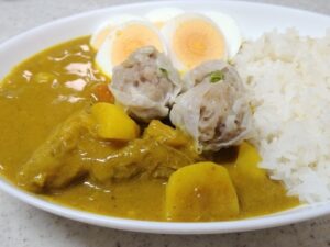 崎陽軒のシウマイトッピングカレー（レモンパイの料理）