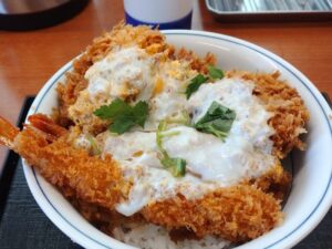 かつや「秋の海鮮カツ丼」