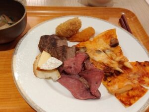 弓張の丘ホテルのディナービュッフェ 3