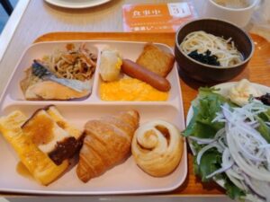 弓張の丘ホテルの朝食バイキング 1