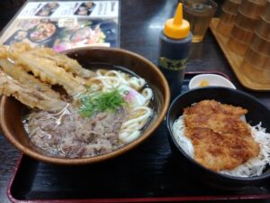 10日九州旅 （資さんうどんのミニ丼セット）2-30