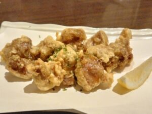 10日九州旅 （炭匠だんの豚あご肉の唐揚げ）5-31