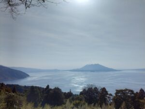 10日九州旅 （廻城から見た桜島）6-16