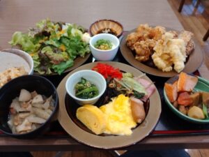 10日九州旅（法華クラブ大分の朝食バイキング）9-1