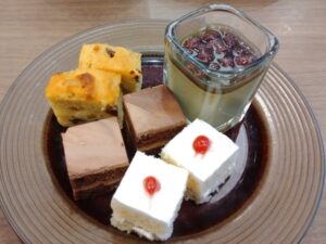 10日九州旅（法華クラブ大分の朝食バイキング）9-2