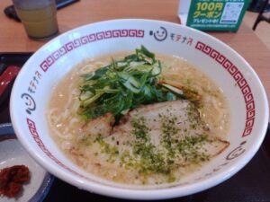 10日九州旅（どこかのSAでのラーメン）10-1