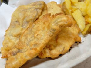 フィッシュ＆チップス（レモンパイの料理）