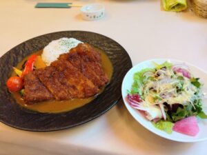 ひまわり亭「ソースカツカレー」1