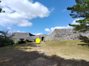 読谷村の座喜味城跡 2