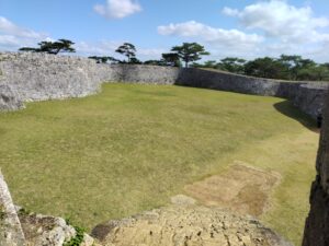 読谷村の座喜味城跡 4