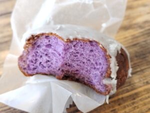 道の駅かでなの紅芋マラサダ 2