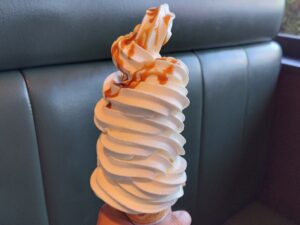 和食さとのソフトクリーム盛り放題