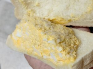 トライアル「白いたっぷり玉子サンド」2