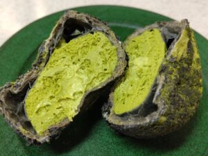 ローソン×森半コラボ「濃い抹茶クッキーシュー」3